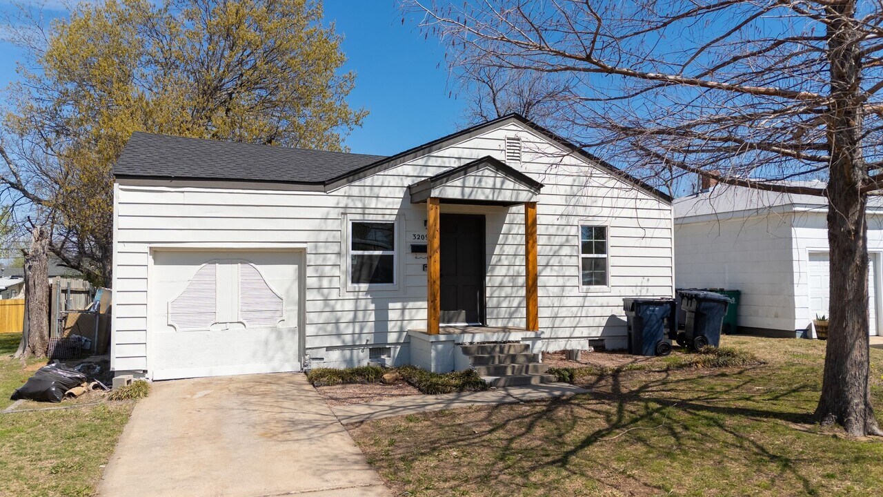 3209 NW 31st St in Oklahoma City, OK - Building Photo