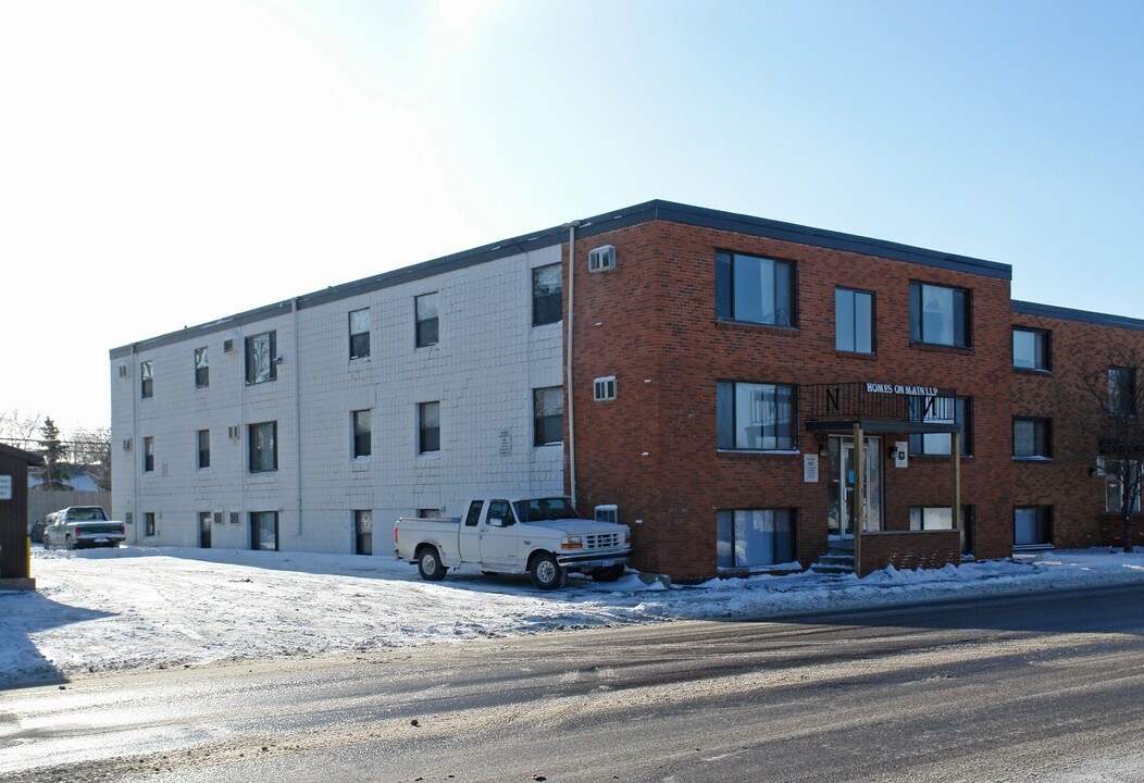 Homes on Main in Anoka, MN - Building Photo