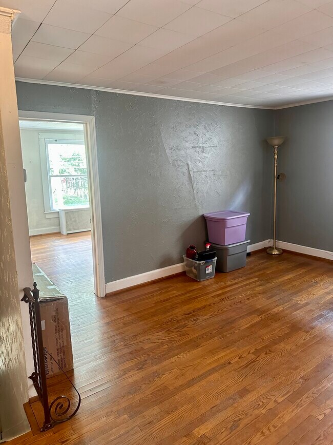 1747 Sanderson Ave, Unit 2 in Scranton, PA - Building Photo - Building Photo