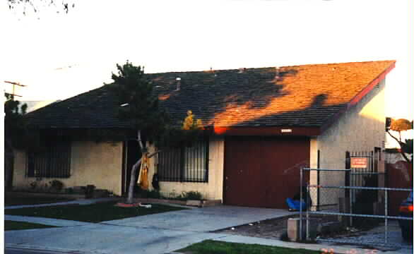 10532 Court Ave in Stanton, CA - Foto de edificio