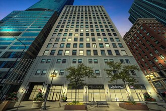 910 S Michigan Ave, Unit 519 in Chicago, IL - Building Photo - Building Photo