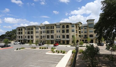 The Brackenridge in San Antonio, TX - Building Photo - Building Photo
