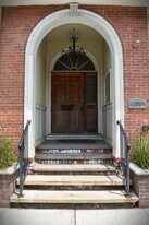 270 Pleasant St, Unit 2nd floor in Northampton, MA - Building Photo