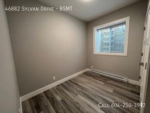 46882 Sylvan Dr in Chilliwack, BC - Building Photo - Building Photo