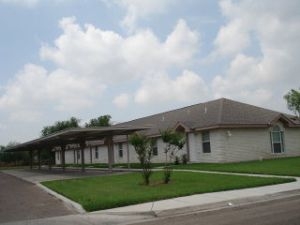 2102 Peridot St in Edinburg, TX - Building Photo