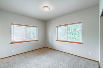 Sunset Terrace in Bellingham, WA - Foto de edificio - Interior Photo