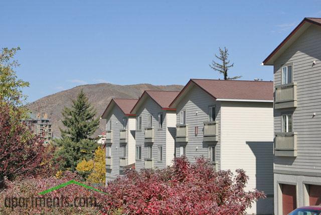 Eaglebend Apartments in Avon, CO - Building Photo