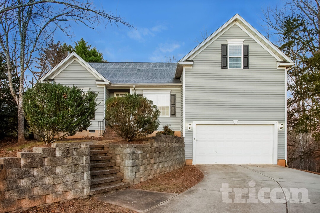 7310 Rock Hampton Ct in Harrisburg, NC - Building Photo