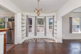 4406 6th Ave NW in Seattle, WA - Building Photo - Building Photo