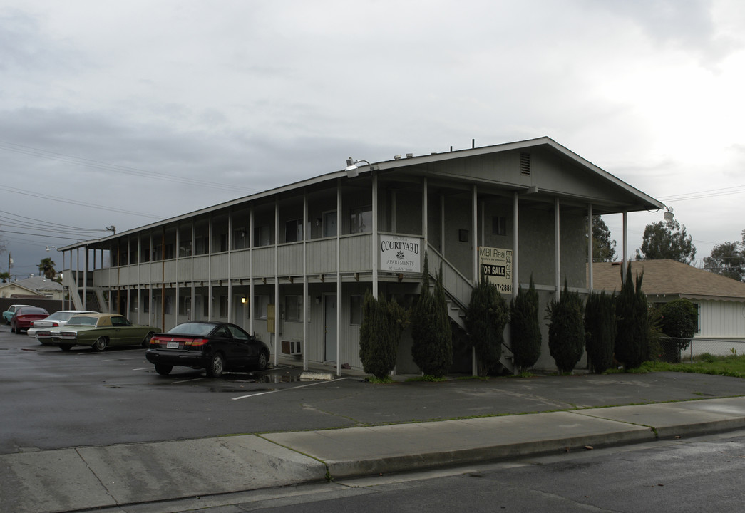 317 S H St in Madera, CA - Building Photo