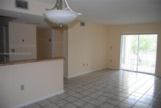 8540 SW 212th St in Cutler Bay, FL - Building Photo - Building Photo