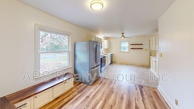 5144 Sunrise Terrace in Winston-Salem, NC - Building Photo - Building Photo