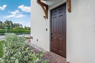 16620 SW 42nd Terrace in Miami, FL - Building Photo - Building Photo