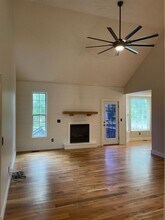 210 N Jasmine Dr in Republic, MO - Building Photo - Building Photo