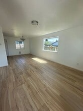 722 Pioneer Rd in Brookings, OR - Building Photo - Building Photo