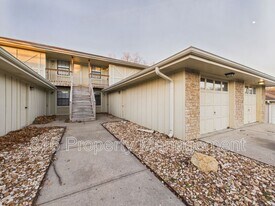 1020 NE Lindsay Ave in Lee's Summit, MO - Building Photo