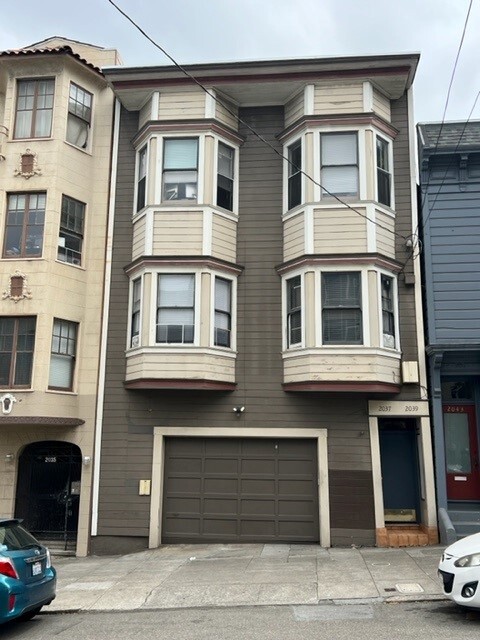 2037 15th St in San Francisco, CA - Building Photo