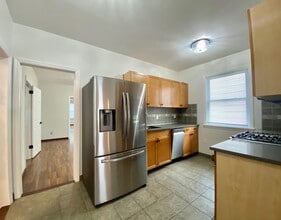 78-48 85th St in Queens, NY - Building Photo - Building Photo