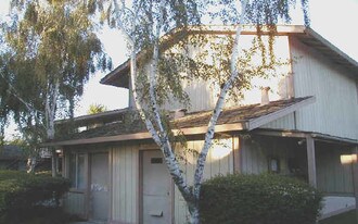 CRESTA in Manteca, CA - Building Photo