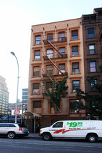 408 W 36th St in New York, NY - Foto de edificio - Building Photo