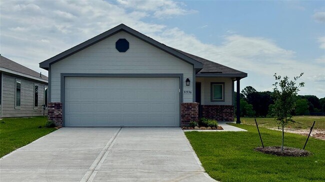 31536 Sapphire Spgs Dr in Magnolia, TX - Building Photo - Building Photo