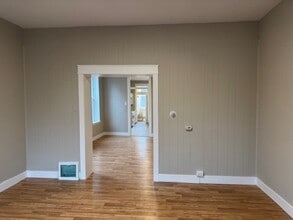 3123 California Ave, Unit 2nd Floor in St. Louis, MO - Building Photo - Building Photo