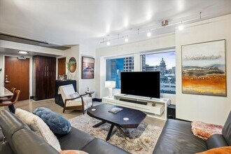 800 Brazos St, Unit 1007 in Austin, TX - Building Photo - Building Photo