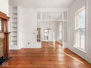 1118 E St Clair St in Indianapolis, IN - Building Photo - Building Photo