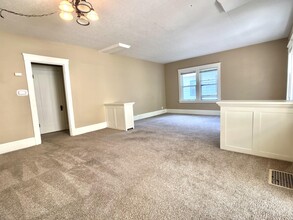 806 John Farry Pl in Albert Lea, MN - Building Photo - Building Photo