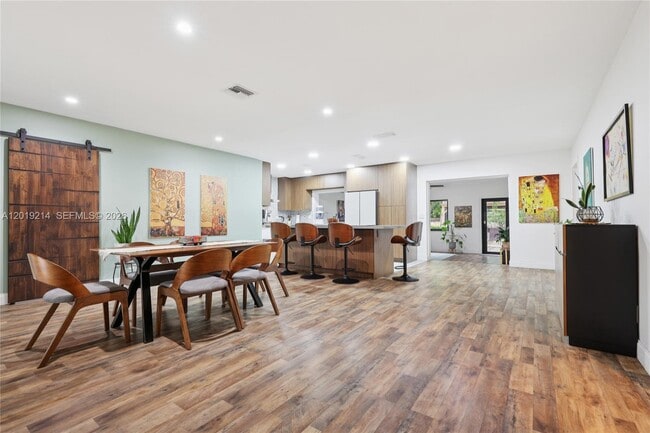 property at 5301 Pierce St