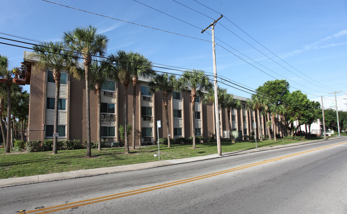 Central Court in Tampa, FL - Foto de edificio