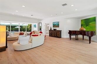 200 Shore Dr S in Miami, FL - Building Photo - Building Photo