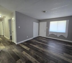 928 Hobart St in Gary, IN - Building Photo - Building Photo