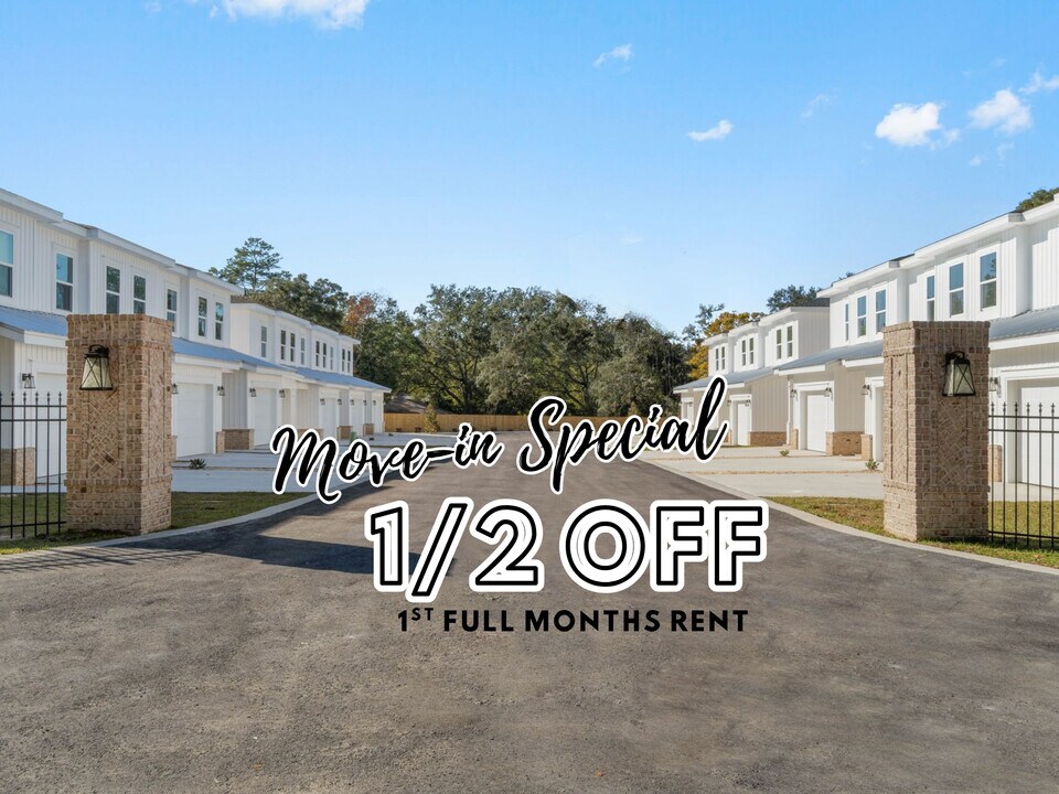 531 Hill Ln in Niceville, FL - Building Photo