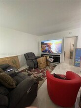 1255 W 49th Pl in Hialeah, FL - Building Photo - Building Photo