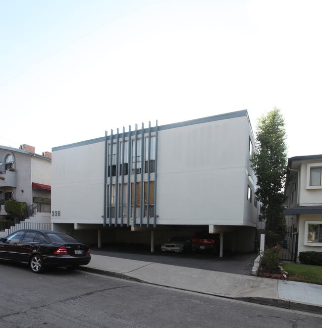 336 E Santa Anita Ave in Burbank, CA - Building Photo - Building Photo
