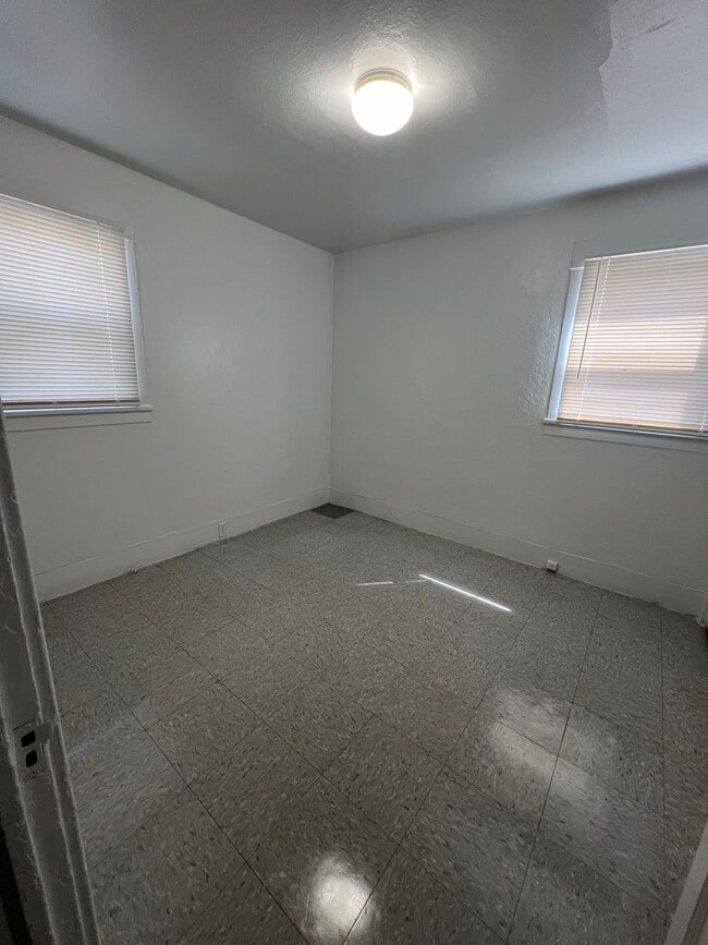 2039 Wantland Ave in Klamath Falls, OR - Building Photo - Building Photo