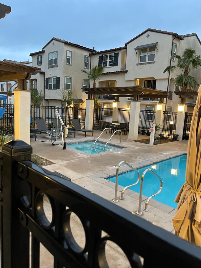 property at 2322 Columba Gln
