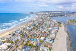 821 Nantasket Ct in San Diego, CA - Building Photo
