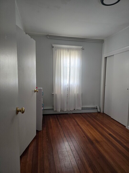 175 Wilson St, Unit #1 in Bridgeport, CT - Foto de edificio