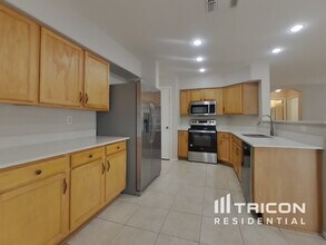 12827 W Ash St in El Mirage, AZ - Building Photo - Building Photo