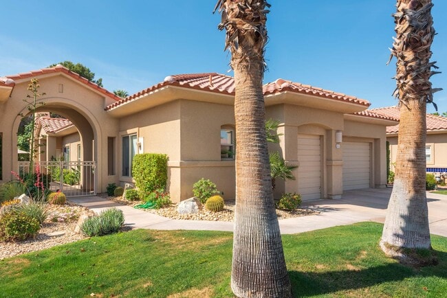 211 Kavenish Dr in Rancho Mirage, CA - Building Photo - Building Photo
