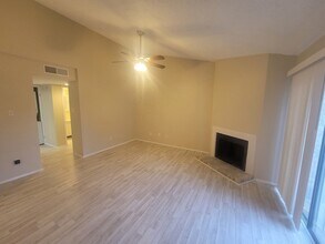 7076 N Holiday Dr in Galveston, TX - Building Photo - Building Photo
