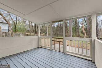 3753 Adamsville Dr SW in Atlanta, GA - Building Photo - Building Photo