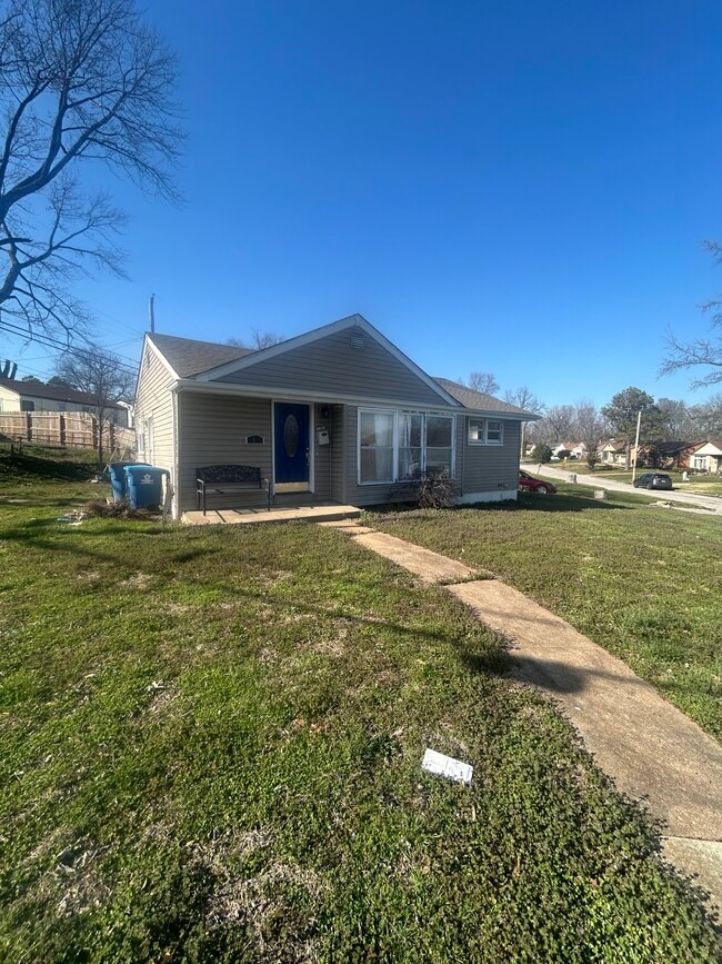 1801 Engelholm Ave in St. Louis, MO - Building Photo - Building Photo