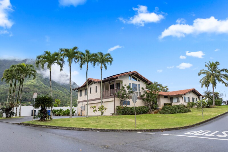 1219 Kelewina St in Kailua, HI - Building Photo