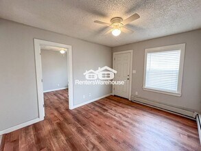 3671 S Knox Ct in Denver, CO - Building Photo - Building Photo