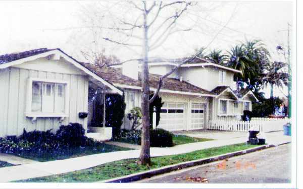 1110 Sanchez Way in Redwood City, CA - Foto de edificio - Building Photo