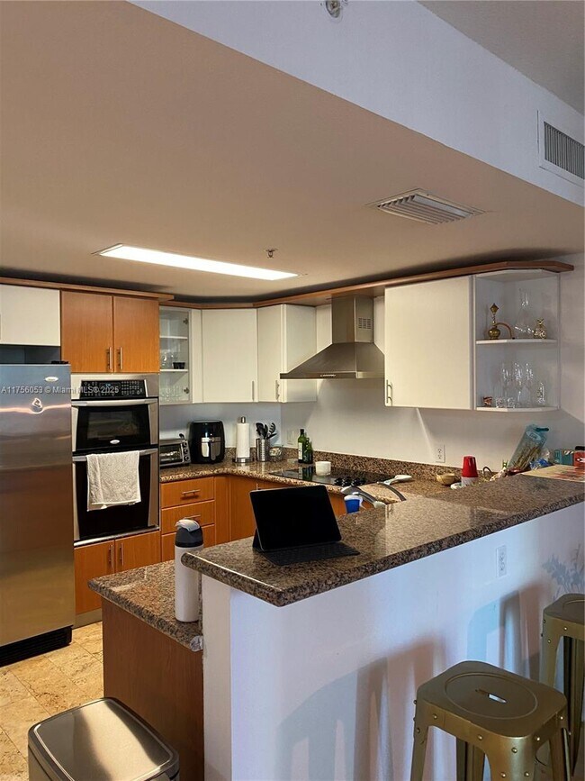property at 170 SE 14th St