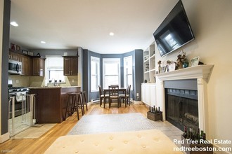 222 W Seventh St-Unit -Apt 3 in Boston, MA - Building Photo - Building Photo